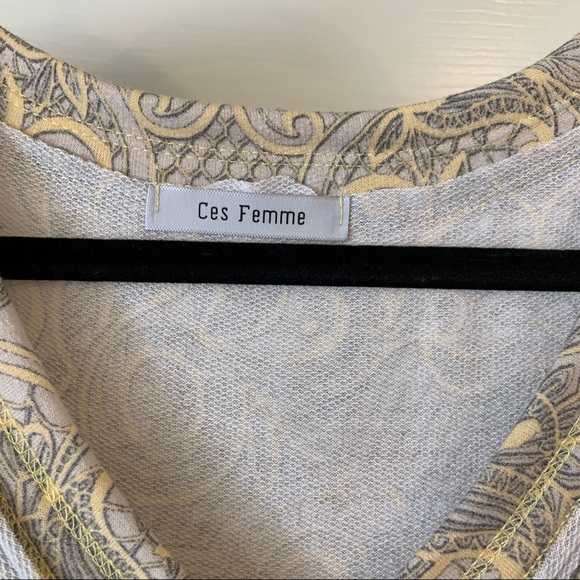 ❤️LAST NEW S Yellow Relaxed Knit Lace Print Top - Picture 7 of 9